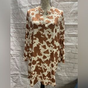 Honeyme Curvy Cow Print Top